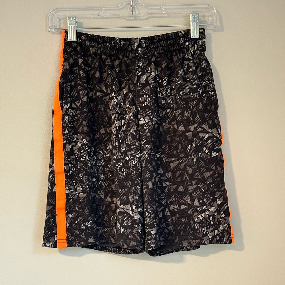 Champion Boys Black Geometric Athletic Shorts M (8-10) – Neon Orange Stripe